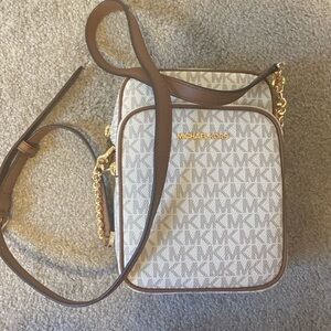 Michael Kors jet set medium logo crossbody bag (vanilla)- brand new